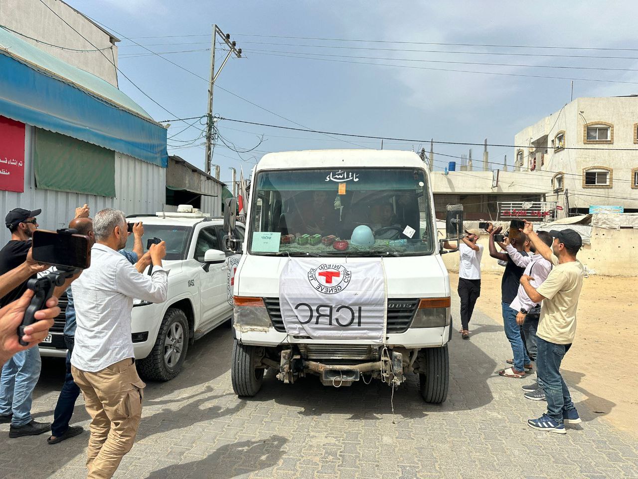 الاحتلال الصهيوني يفرج عن عددٍ من معتقلي غزة بعد اعتقالهم لأشهر بظروف غير إنسانية