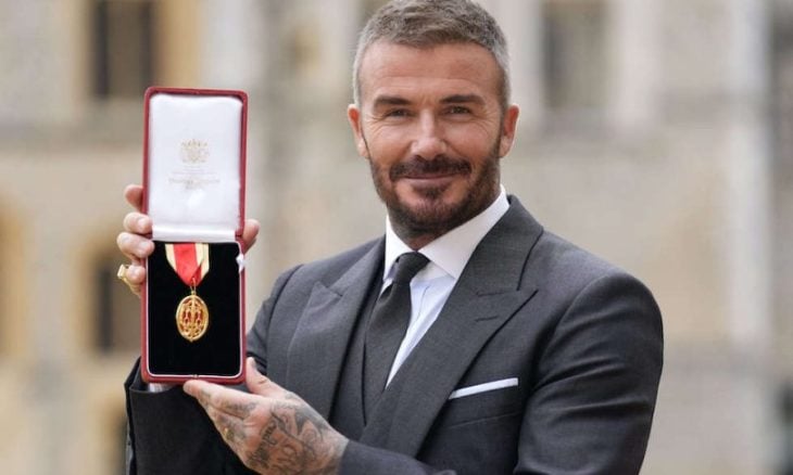 بيكهام يحصل على وسام الفارس من الملك تشارلز