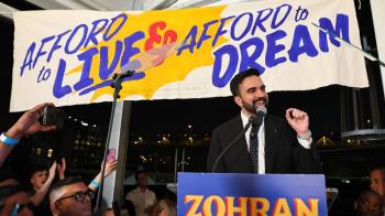 انتصار ممداني التاريخي.. حكمٌ مؤيدٌ للفلسطينيين في قلب الرأسمالية الأمريكية