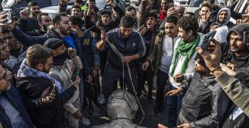 من إسقاط الأسد إلى مأزق الدولة.. لماذا فشلت سوريا الجديدة في كسب السوريين؟