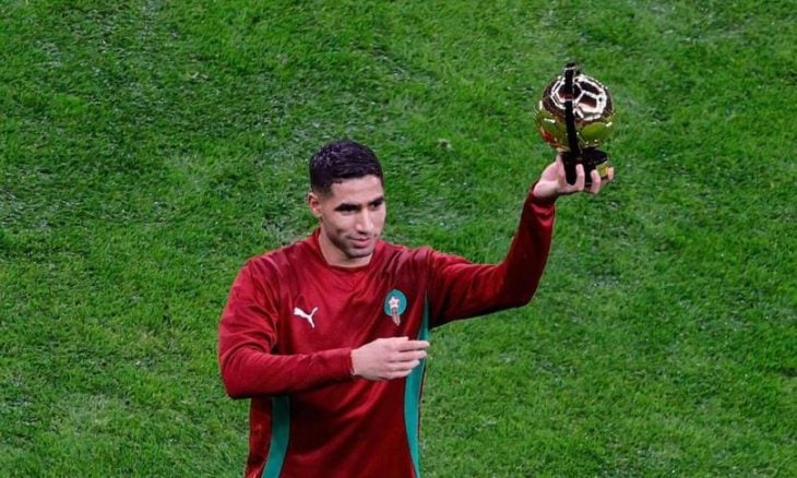 حكيمي يحتفل بجائزة أفضل لاعب إفريقي وسط جماهير المغرب قبل انطلاقة كأس الأمم