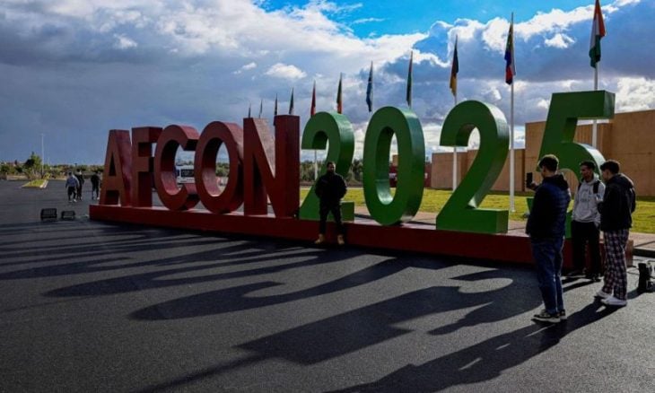 السماح للجماهير بدخول ملاعب أمم أفريقيا مجانا بعد 20 دقيقة من كل مباراة