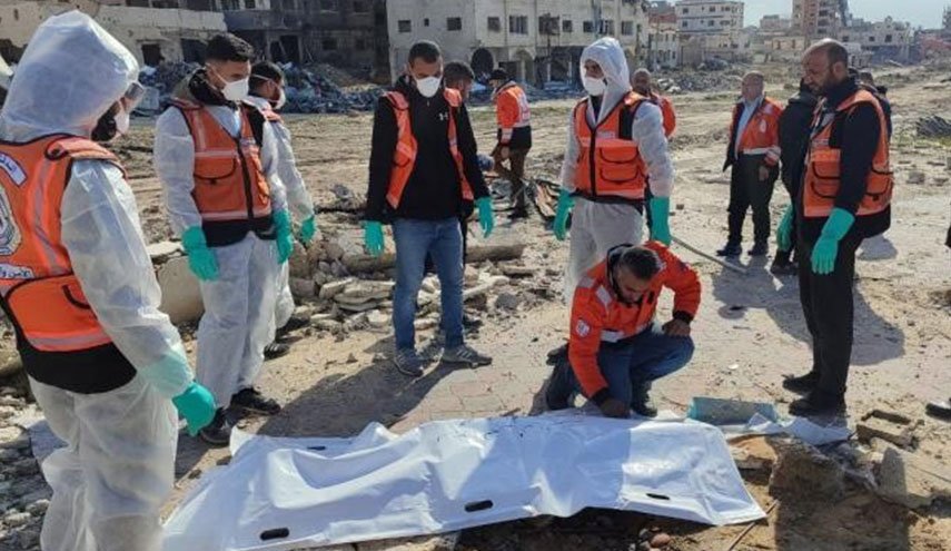 الصليب الأحمر: انتشال الجثامين يتطلب دعمًا للدفاع المدني بغزة