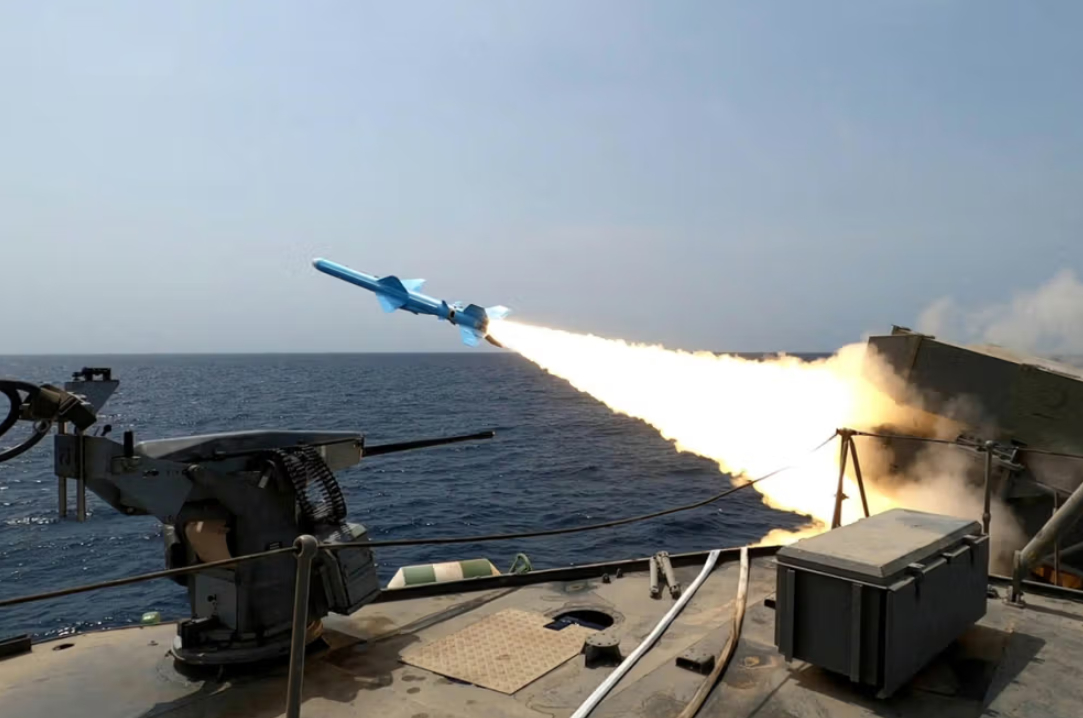 IRGC Commander Reports Use of Long-Range Weaponry in Naval Exercise