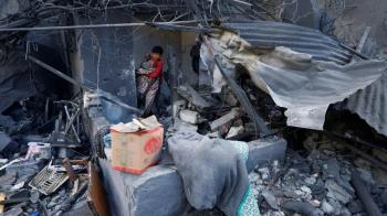 Two Palestinians Killed as Hostilities Resume in Gaza