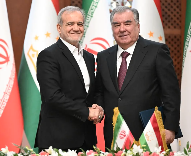 Pezeshkian Extends Nowruz Greetings to Tajikistan’s President