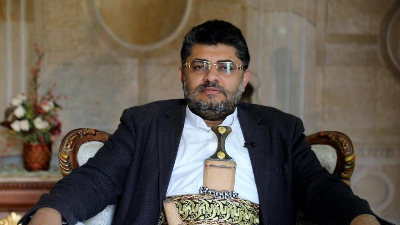 الحوثي: زيارة ترامب إلى دول عربیة في المنطقة ابتزاز ونهب للثروات