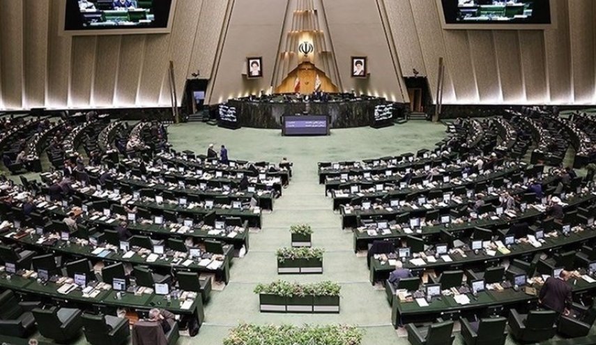 البرلمان الإيراني: أي قرار بريطاني ضد الحرس الثوري سيُقابل برد مماثل