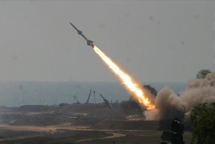 Yemeni Missile Disrupts Flights at Ben Gurion, Forces Settlers into Shelters