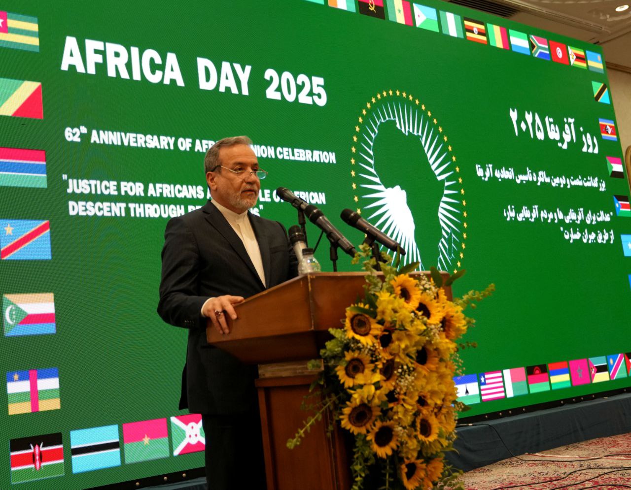 Araghchi: Iran Examining Omani Proposal to Break Deadlock in US Talks