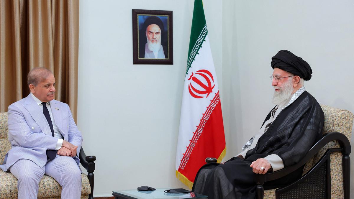 Iran’s Supreme Leader Advocates Joint Action with Pakistan Against Israeli Aggression