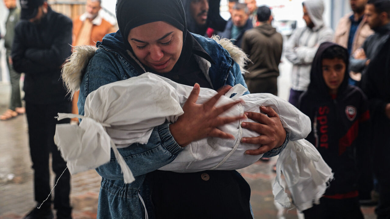 الصحة بغزة: الاحتلال الإسرائيلي يقتل طفلا فلسطينيا كل 40 دقيقة