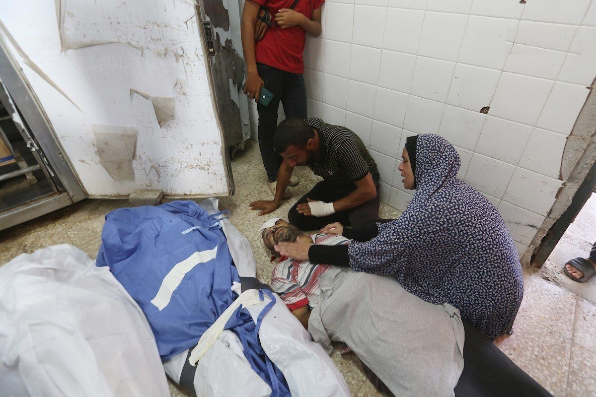الاحتلال يطلق النار على الفلسطينيين تجمعوا للحصول على مساعدات جنوب غزة