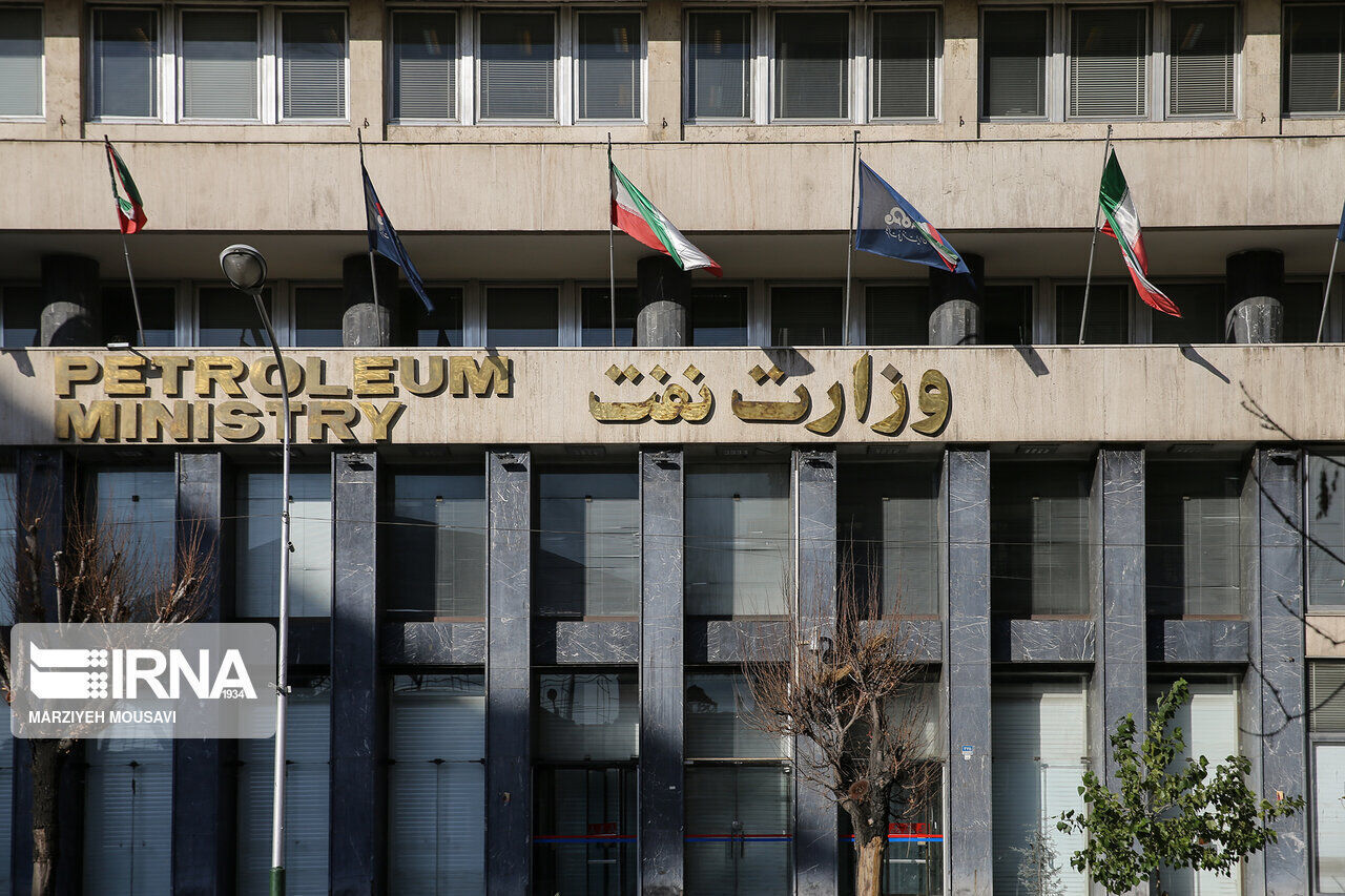الكيان الصهيوني يعتدي على منشآت نفطية إيرانية في استهداف متعمد للاقتصاد