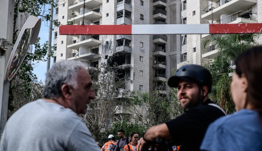 الجبهة الداخلية الإسرائيلية تحذر: إيران غيرت طريقة هجومها ومدة التنبيه باتت أقل من 10 دقائق!