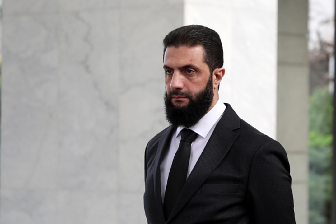 من القاهرة إلى لاهاي؟ دعوى تاريخية ضد أحمد الشرع تفتح ملف الجرائم من جديد