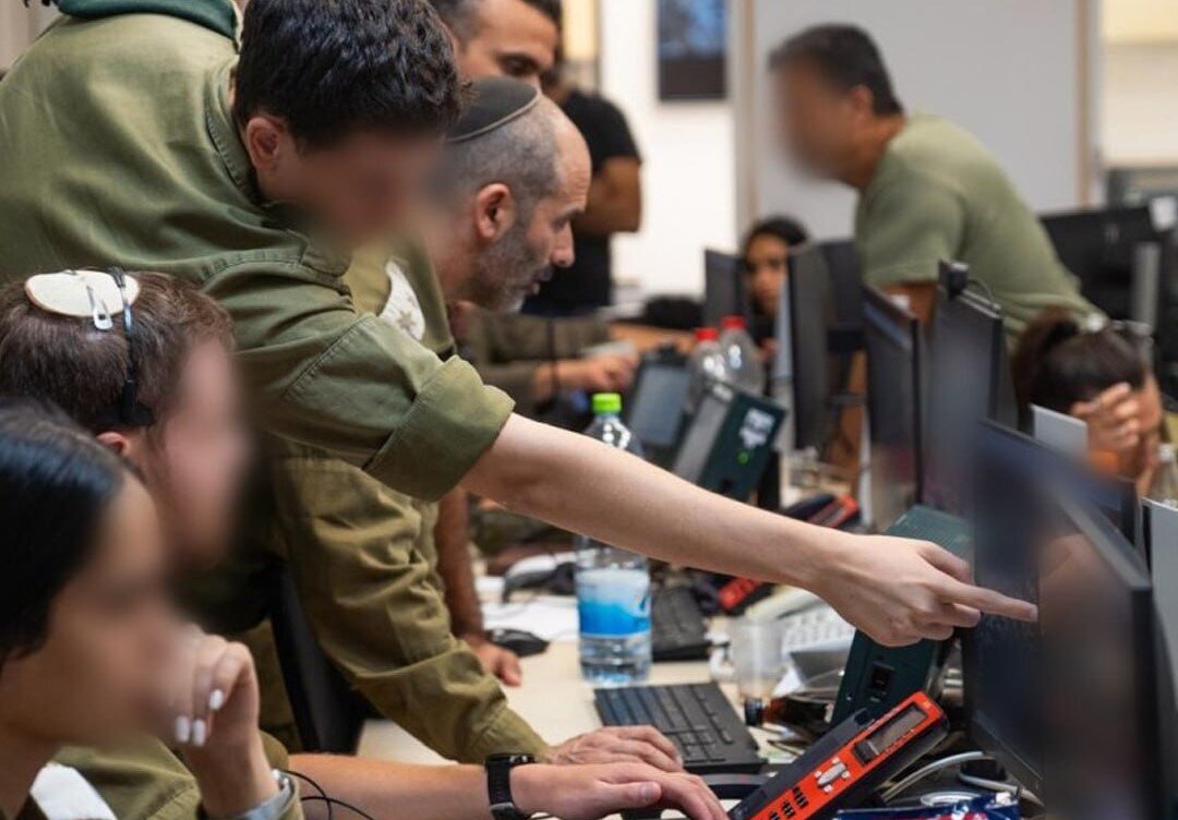 شاهکار عملیات سرقت اسناد از لانه عنکبوت