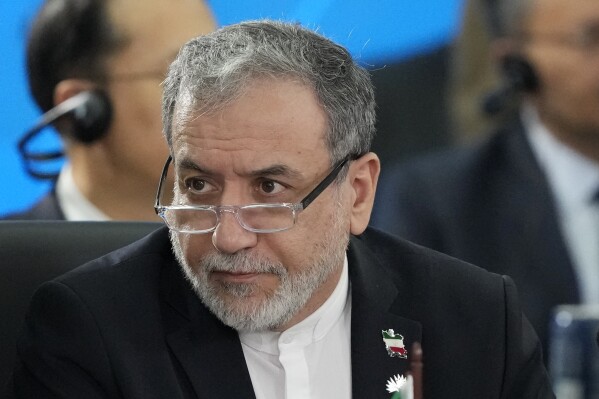 Araghchi Dismisses Israel’s Demand to Limit Range of Iranian Missiles