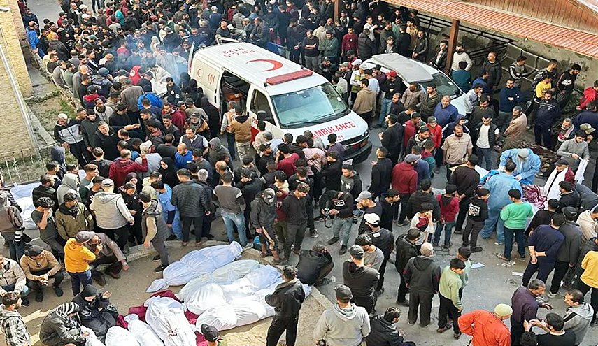 7 شهداء بقصف مسيرة إسرائيلية لمدنيين في ساحة مستشفى المعمداني