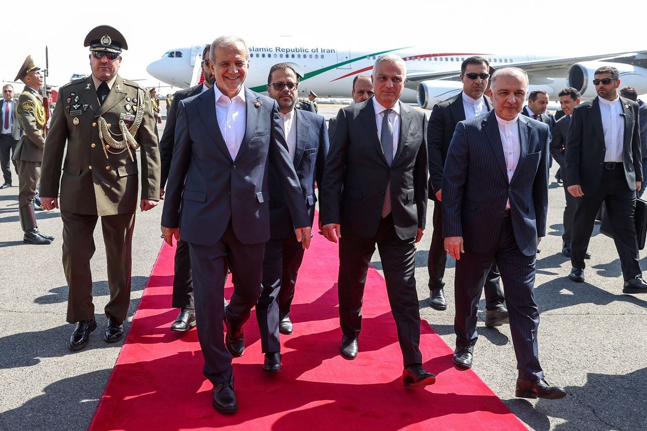 Pezeshkian in Armenia for Agreements, Talks on US Influence in Region
