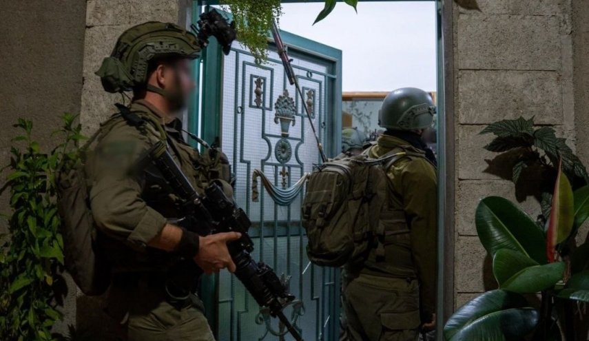 جيش الاحتلال ينفذ أربع عمليات متزامنة جنوب سوريا