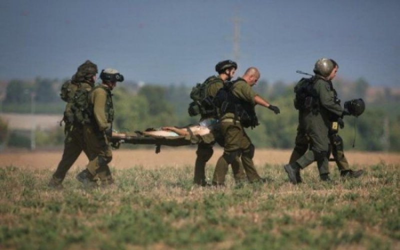 إصابة 3 جنود إسرائيليين بانقلاب مركبة عسكرية جنوب غزة