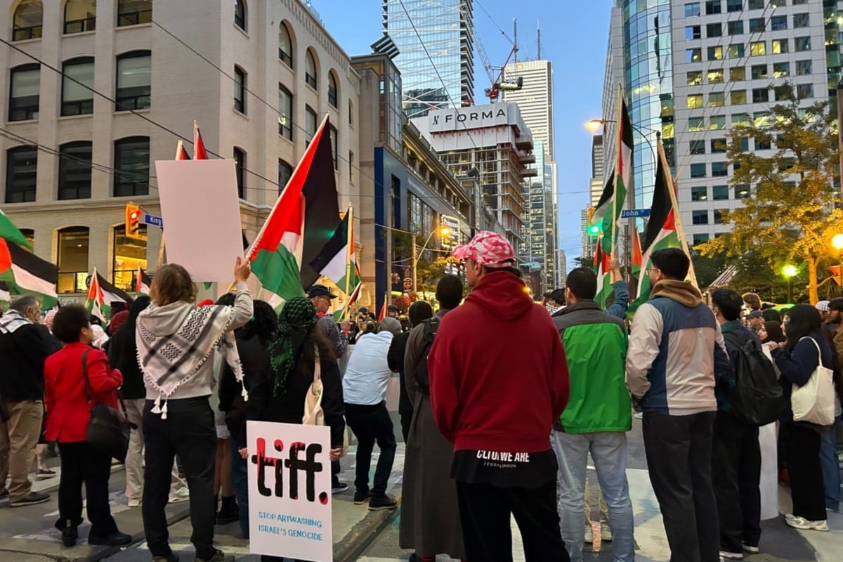 تظاهرة مؤيدة لفلسطين بالتزامن مع انطلاق "مهرجان تورونتو السينمائي الدولي"