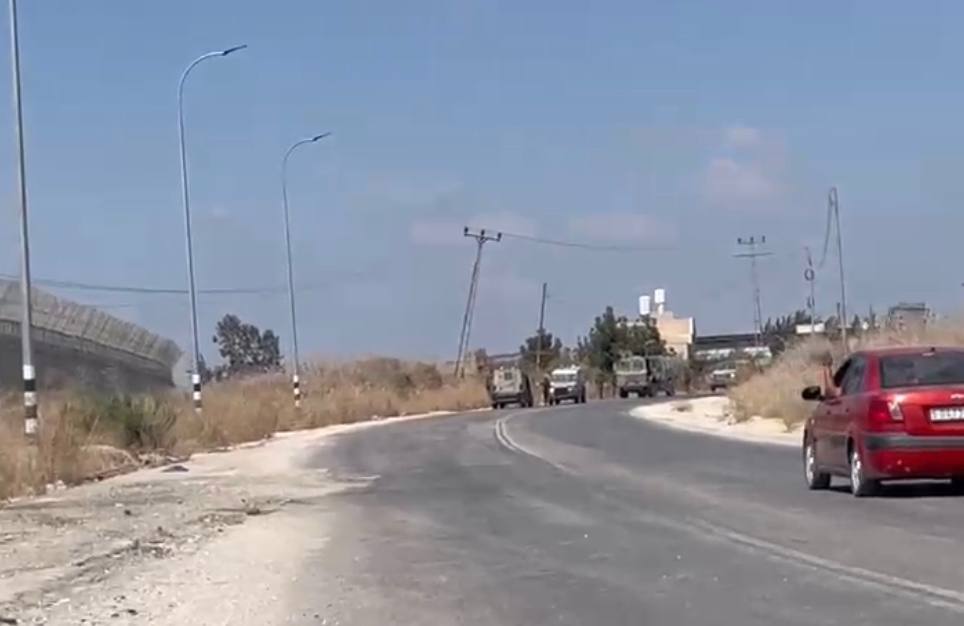 إصابة جنديين بتفجير مركبة في طولكرم والاحتلال يحاصر المدينة