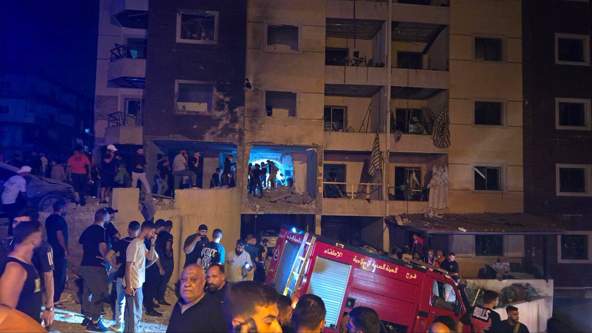 12 مصابًا بغارة إسرائيلية على النبطية جنوبي لبنان
