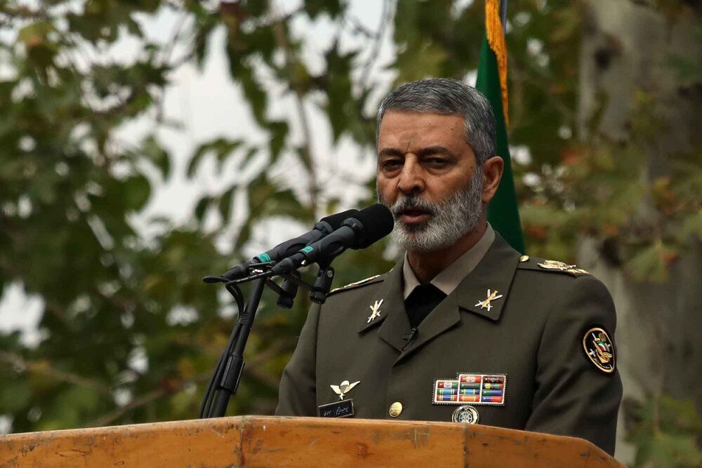 Iranian Commander Vows Crushing Retaliation, Promises Strategic Shocks for Enemies