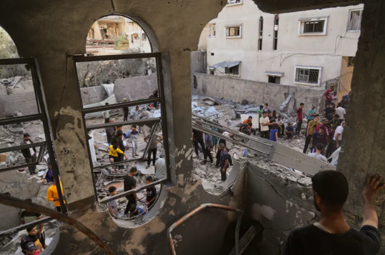 Israeli Strikes on Gaza Kill More Than 77 Palestinians Since Morning