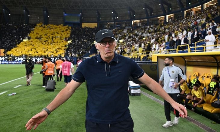 اتحاد جدة السعودي يقيل مدربه الفرنسي لوران بلان