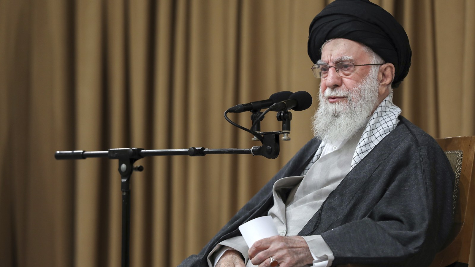 Ayatollah Khamenei: Muslims Must Sever Ties with Israel Over Gaza Catastrophic Crimes