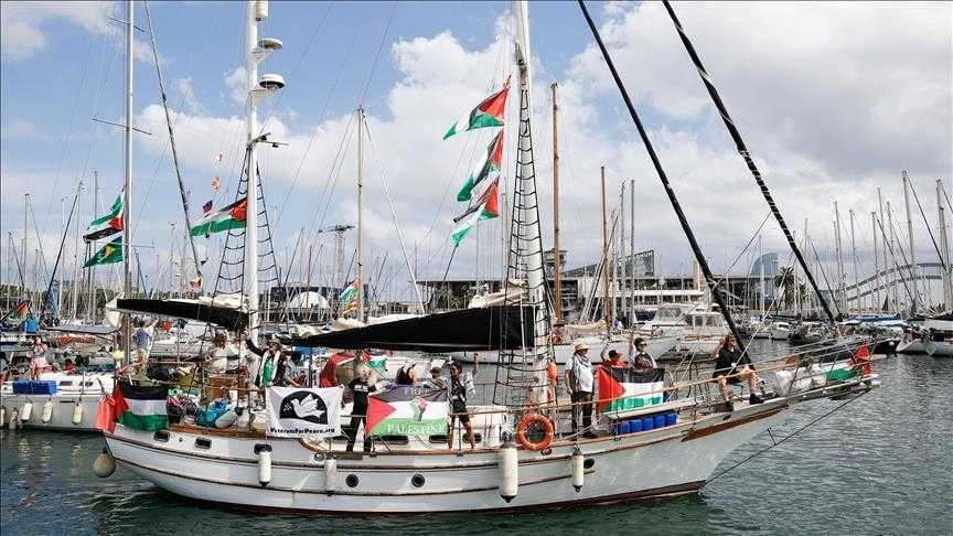أسطول الصمود العالمي يصل تونس في طريقه إلى غزة