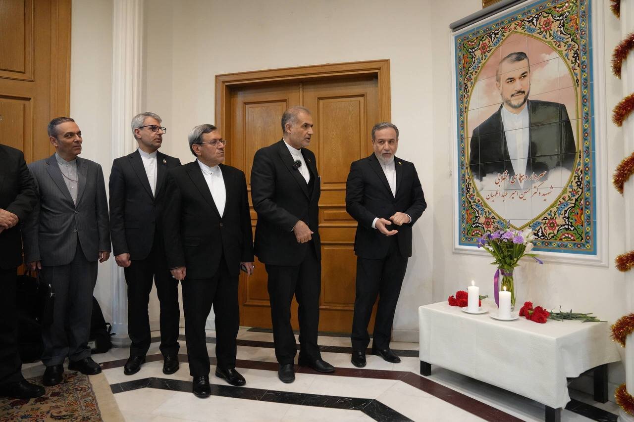 نماد یادبود دیپلمات شهید ایران در روسیه