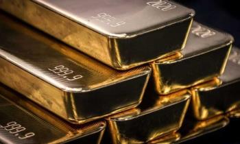 الذهب يواصل المكاسب متجاوزا 5300 دولار