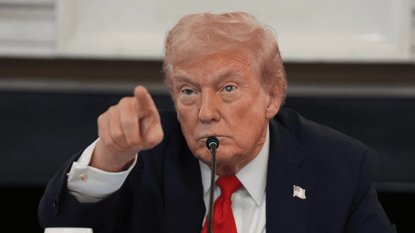 ادعای واشینگتن: وضع تعرفه‌ها در حمایت از مردم ایران است