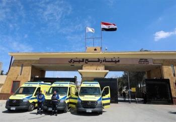 فتح تجريبي لمعبر رفح وسط قيود مشددة وتحذيرات فلسطينية