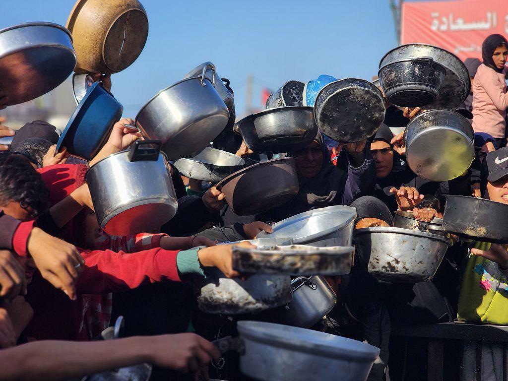 الأونروا تحذر من تداعيات استمرار القيود الإسرائيلية على العمل الإنساني بغزة