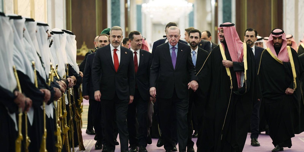 Why Are Arabs and Turkey against US War on Iran?