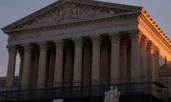 حكومات وشركات عالمية تراجع تداعيات تقلبات الرسوم الجمركية الأمريكية الأخيرة