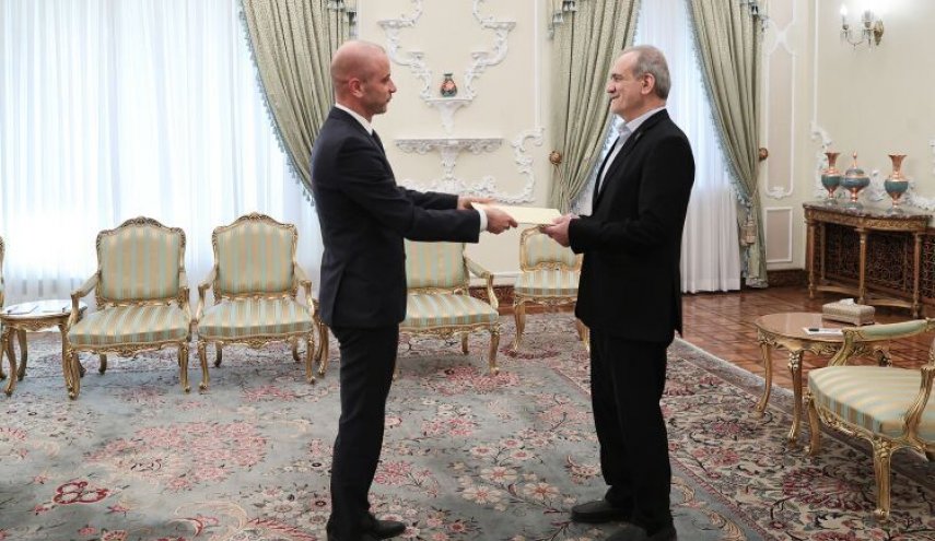 الرئيس الايراني: الكيان الصهيوني هو العنصر الاساس لعدم الاستقرار في لبنان والمنطقة