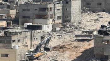 الكيان الصهيوني يطلب من سكان مخيّم نور شمس بالضفة بإخلائها ويمدد عدوانه لنهاية مارس