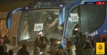 وصول أول حافلة تحمل 12 عائدًا إلى غزة عبر معبر رفح