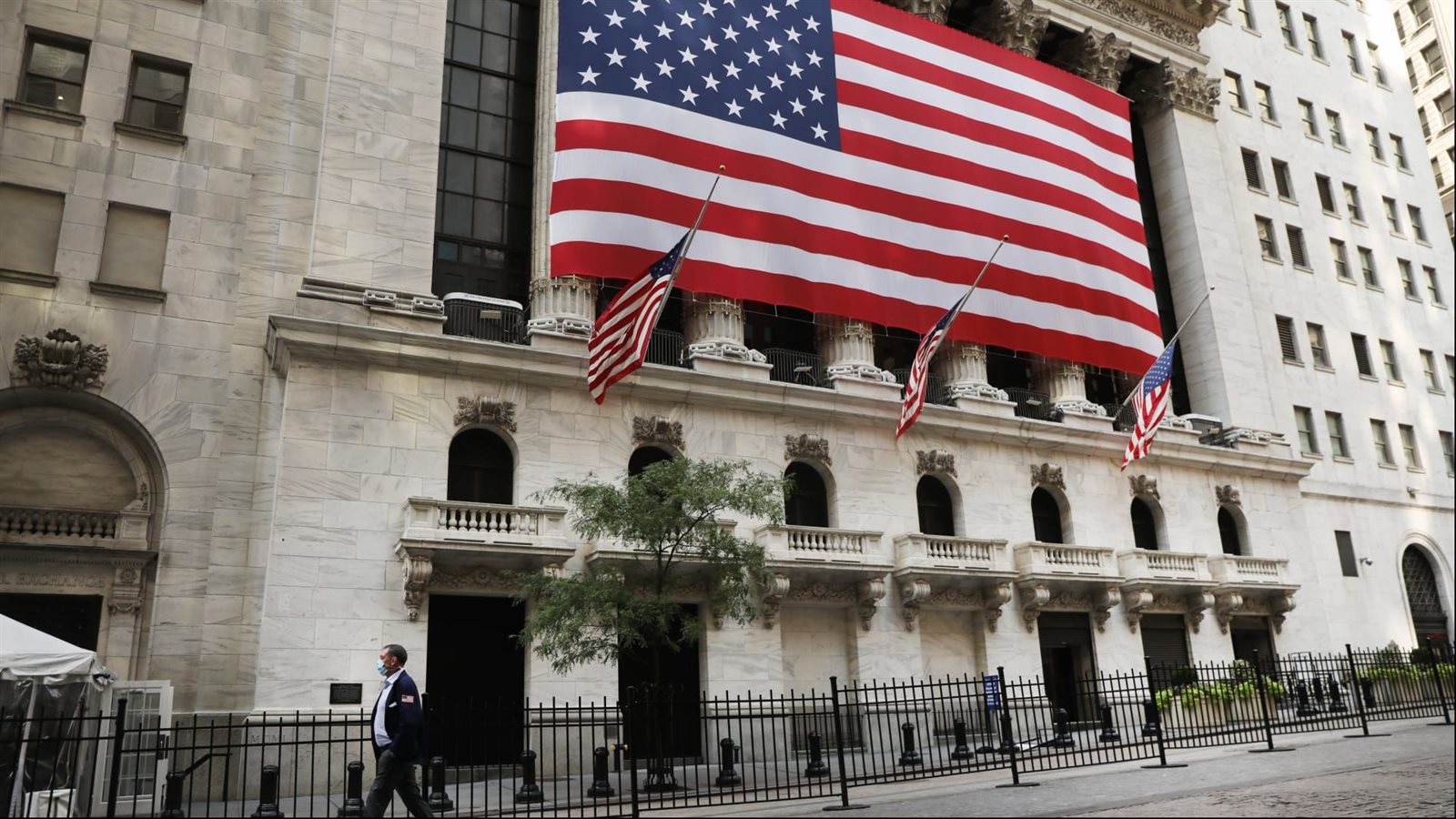 جدل متصاعد في واشنطن: أموال دافعي الضرائب بين أولويات الداخل ودعم الكيان الإسرائيلي