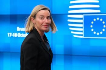 Mogherini Warns Against Threatening Iran