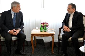 Italian Foreign Minister Talks with Iranian Counterpart to Discuss Regional Strains