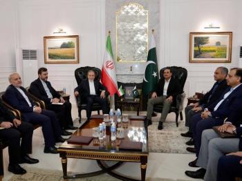 Araghchi and Munir Hold Talks on Current Status of Truce Agreement