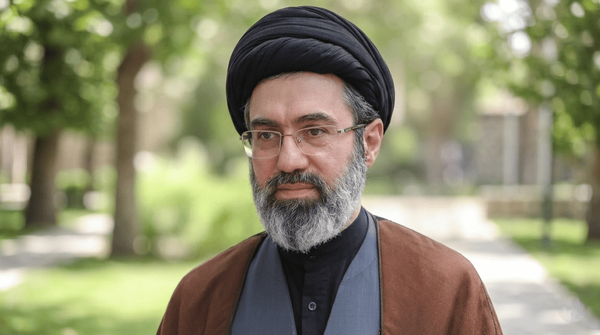 رهبر انقلاب:برائت از آمریکا و صهیونیسم فراتر از موسم حج است