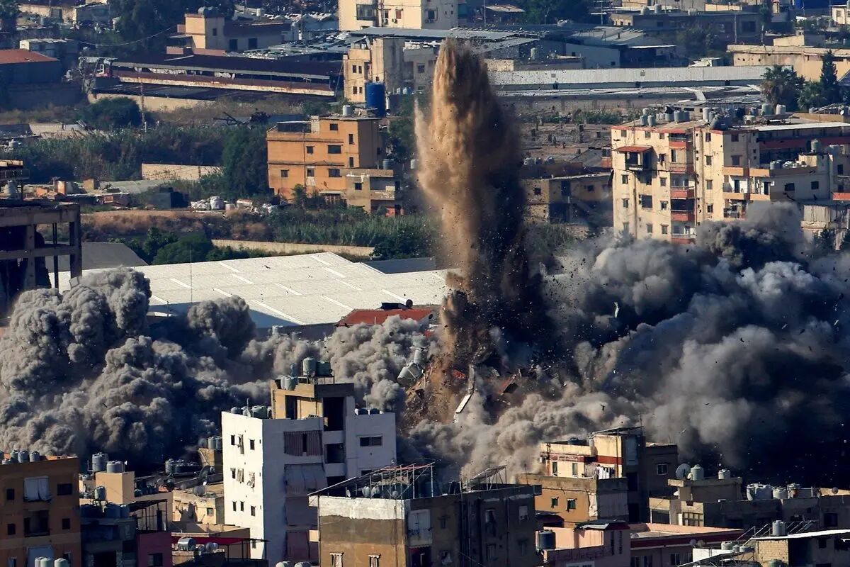 الجنوب تحت النار.. كيف يسعى الكيان الإسرائيلي إلى عزل جنوب لبنان وسوريا وفرض واقع جيوسياسي جديد؟
